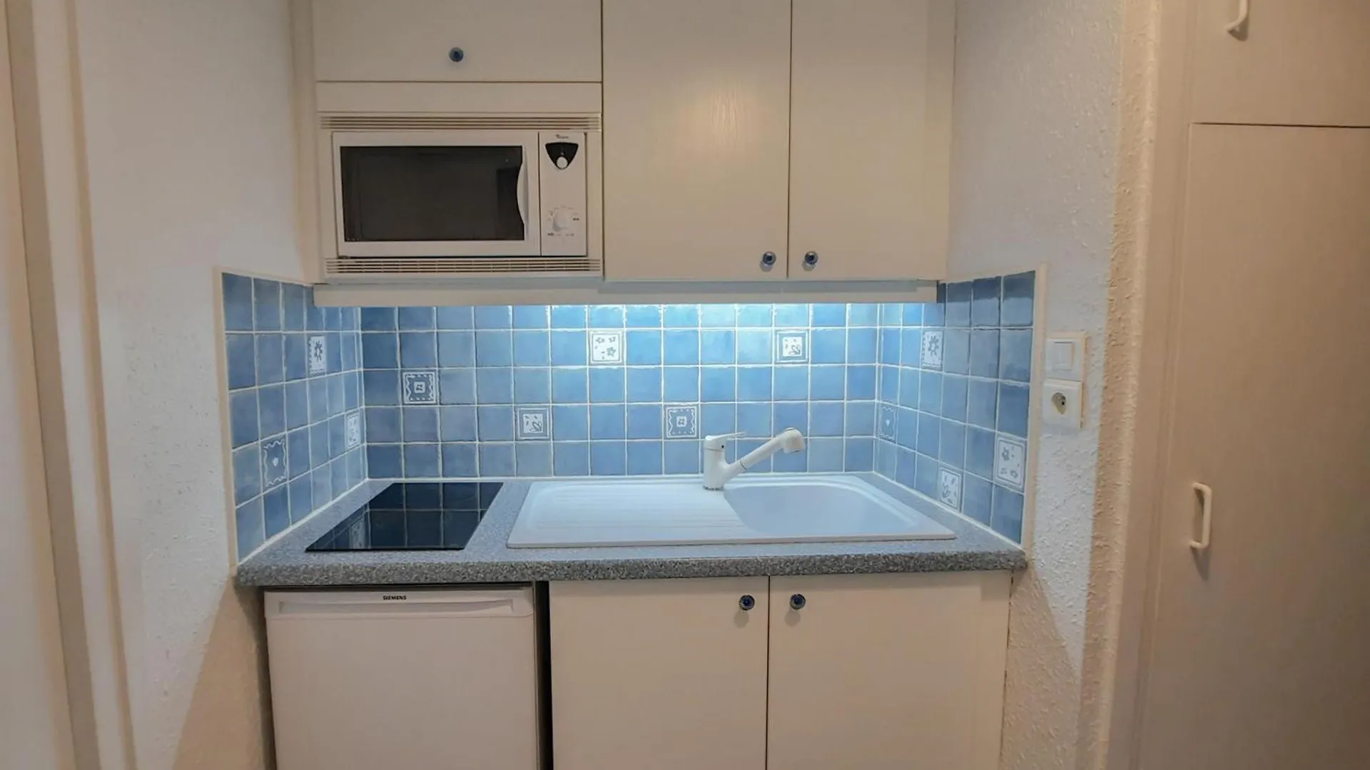 Studio Confortable Au Pied Des Pistes, Balcon Sud-Ouest, Centre Des Menuires, 3 Pers - Fr-1-452-284 Saint-Martin-de-Belleville 0*,  France