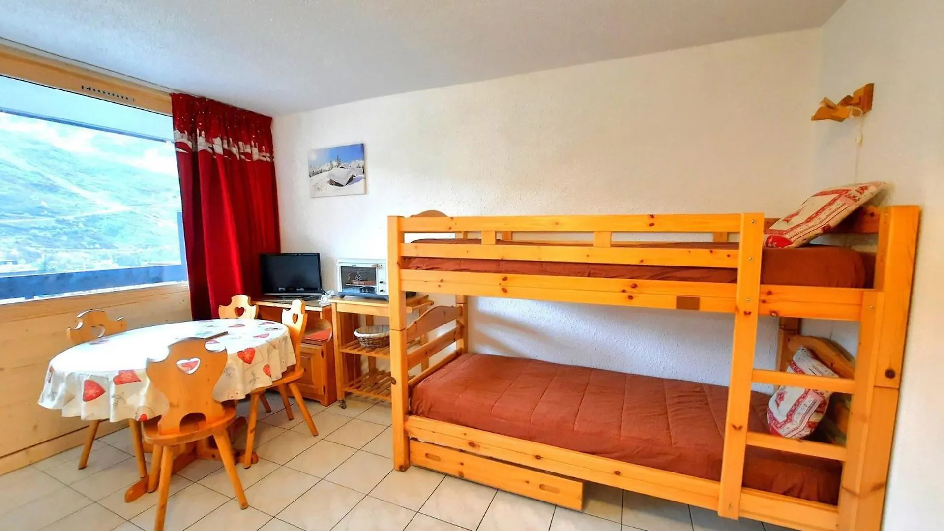 Apartment Studio Confortable Au Pied Des Pistes, Balcon Sud-Ouest, Centre Des Menuires, 3 Pers - Fr-1-452-284 Saint-Martin-de-Belleville